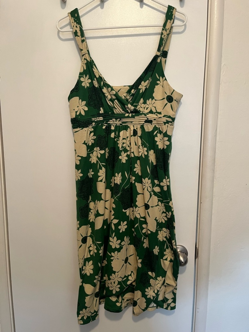 (3/$10) Faded Glory patterned dress